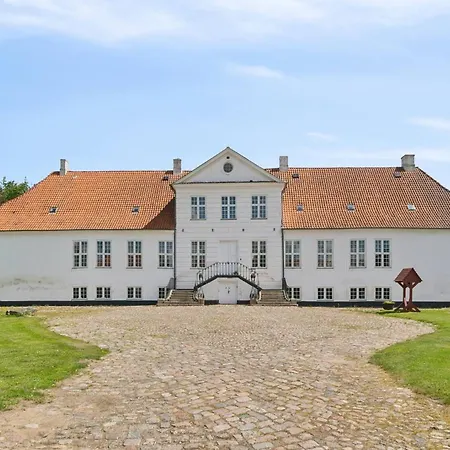 Hindemae Estate An Exclusive Experience In Scenic Surroundings